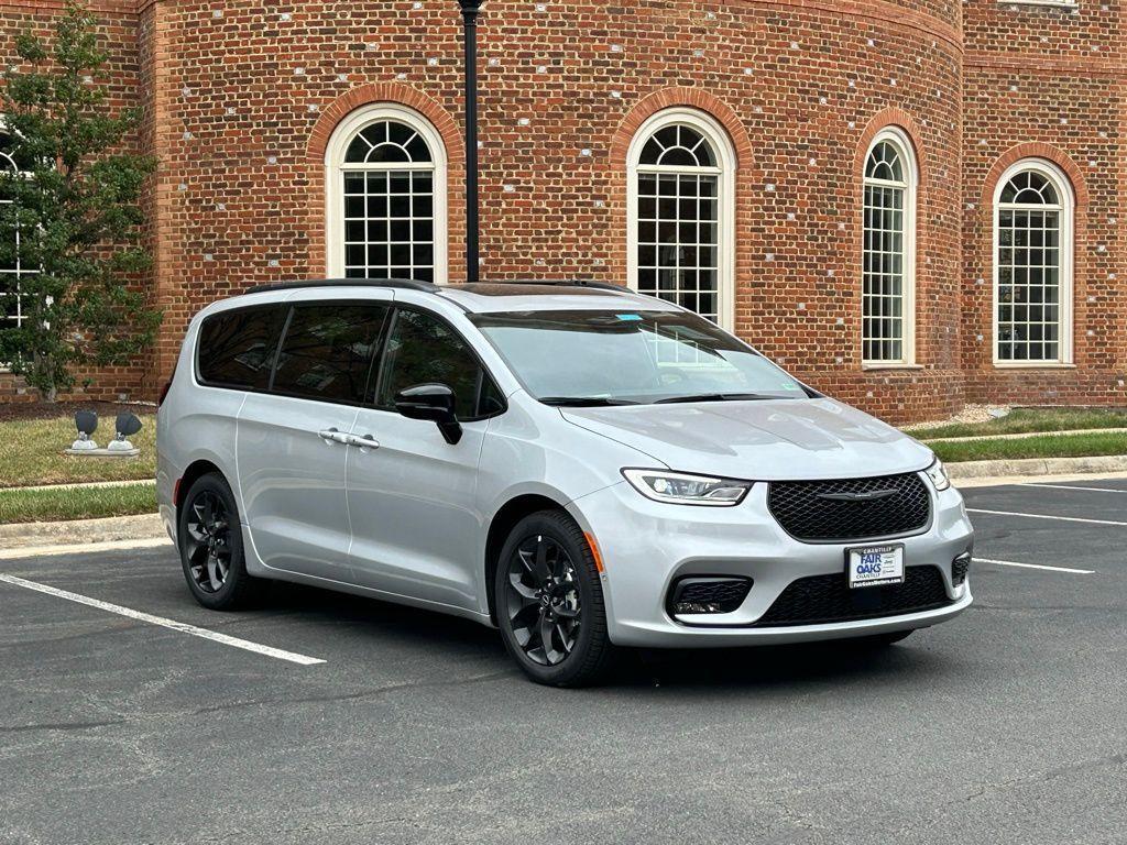 new 2026 Chrysler Pacifica car, priced at $50,680