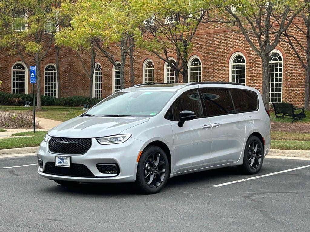 new 2026 Chrysler Pacifica car, priced at $50,680