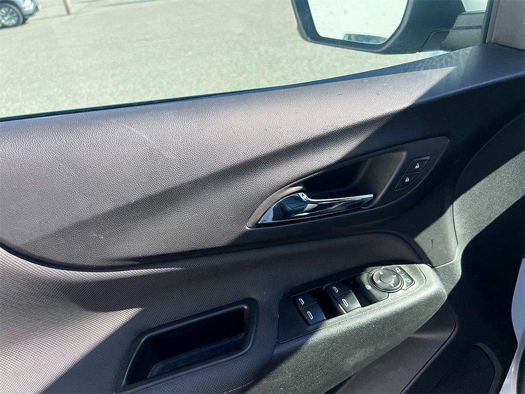 used 2022 Chevrolet Equinox car