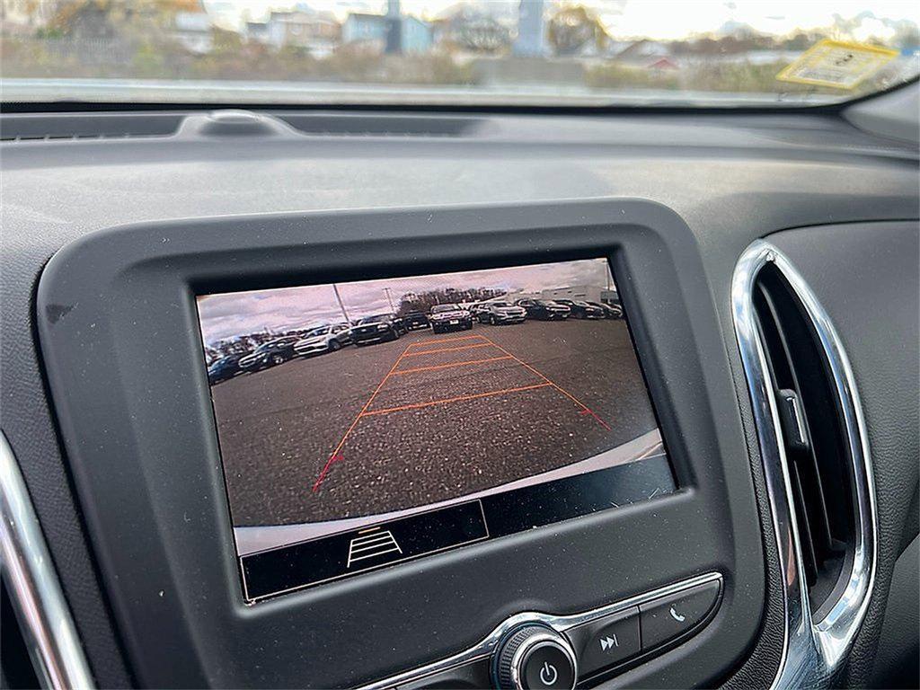 used 2024 Chevrolet Equinox car, priced at $24,400