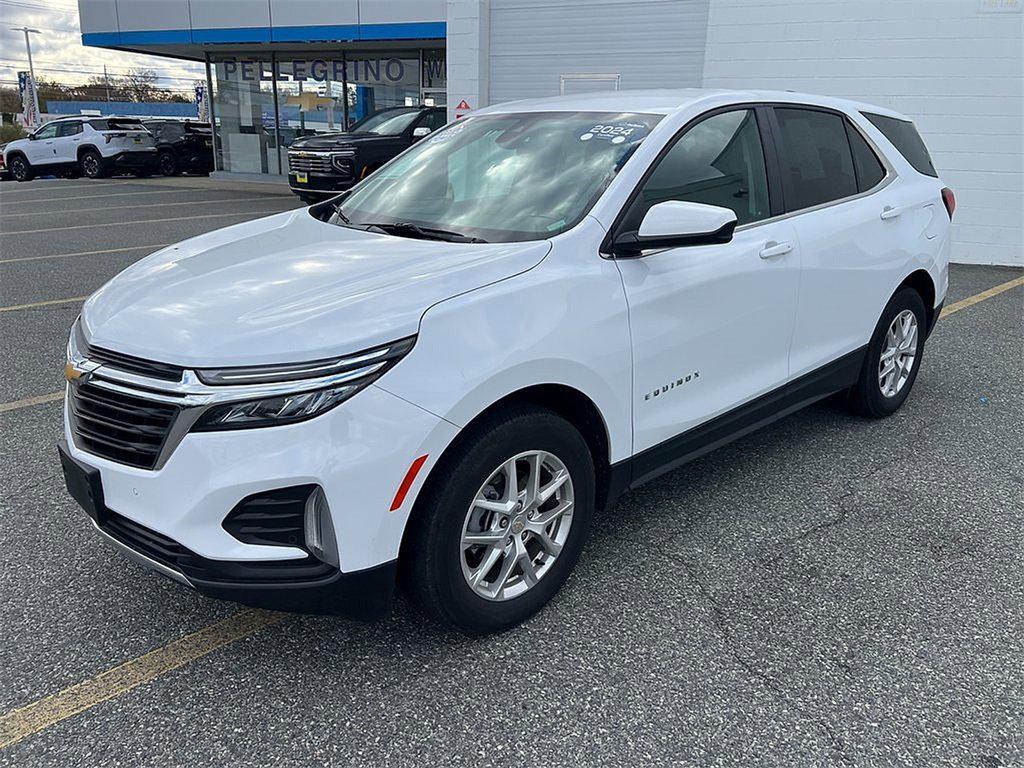 used 2024 Chevrolet Equinox car, priced at $24,400