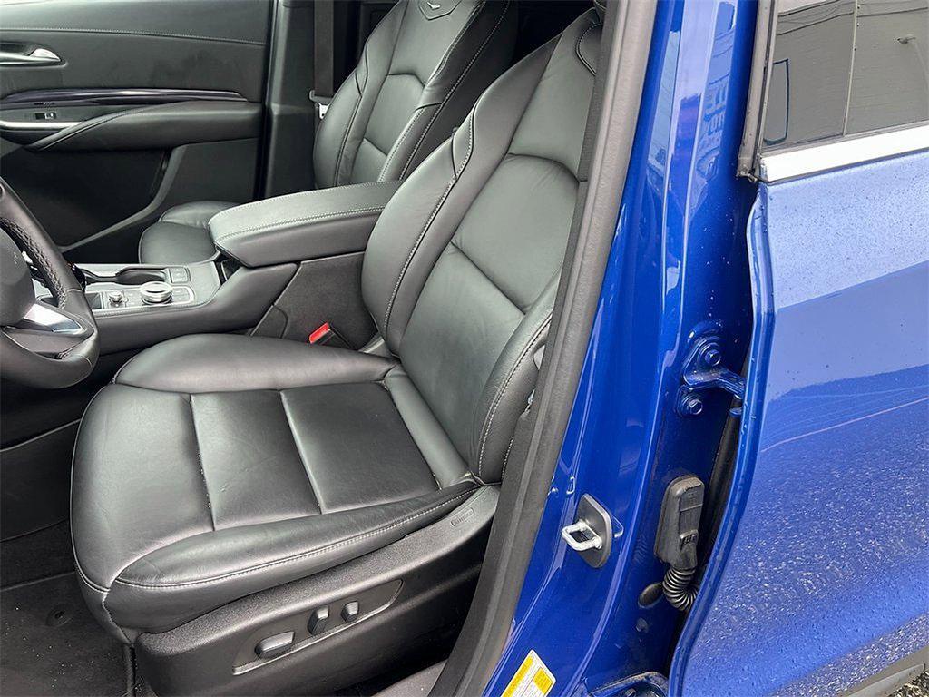 used 2023 Cadillac XT4 car, priced at $31,770