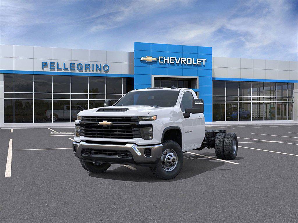 new 2025 Chevrolet Silverado 3500 car, priced at $67,425