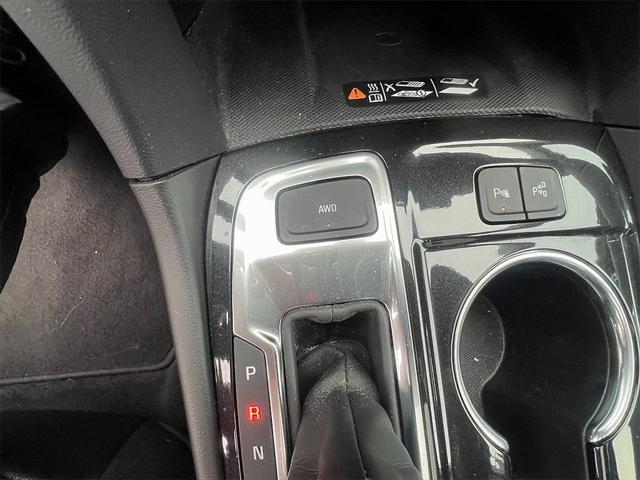 used 2022 Chevrolet Equinox car, priced at $28,888
