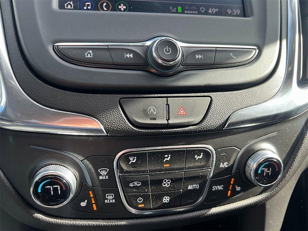 used 2024 Chevrolet Equinox car, priced at $24,400