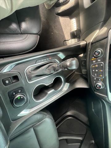 used 2022 Chevrolet Traverse car, priced at $32,000