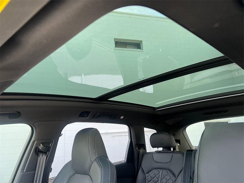 used 2025 Audi SQ7 car, priced at $83,900