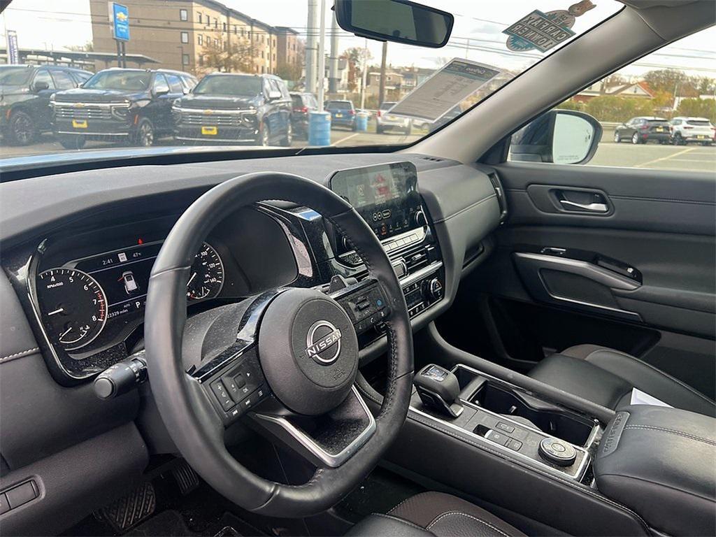 used 2024 Nissan Pathfinder car, priced at $33,990