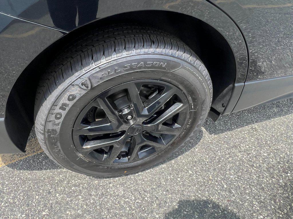 used 2022 Chevrolet Equinox car, priced at $19,900