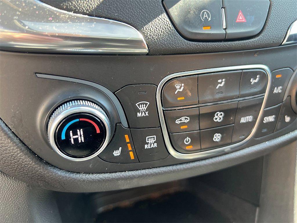 used 2022 Chevrolet Equinox car, priced at $24,444