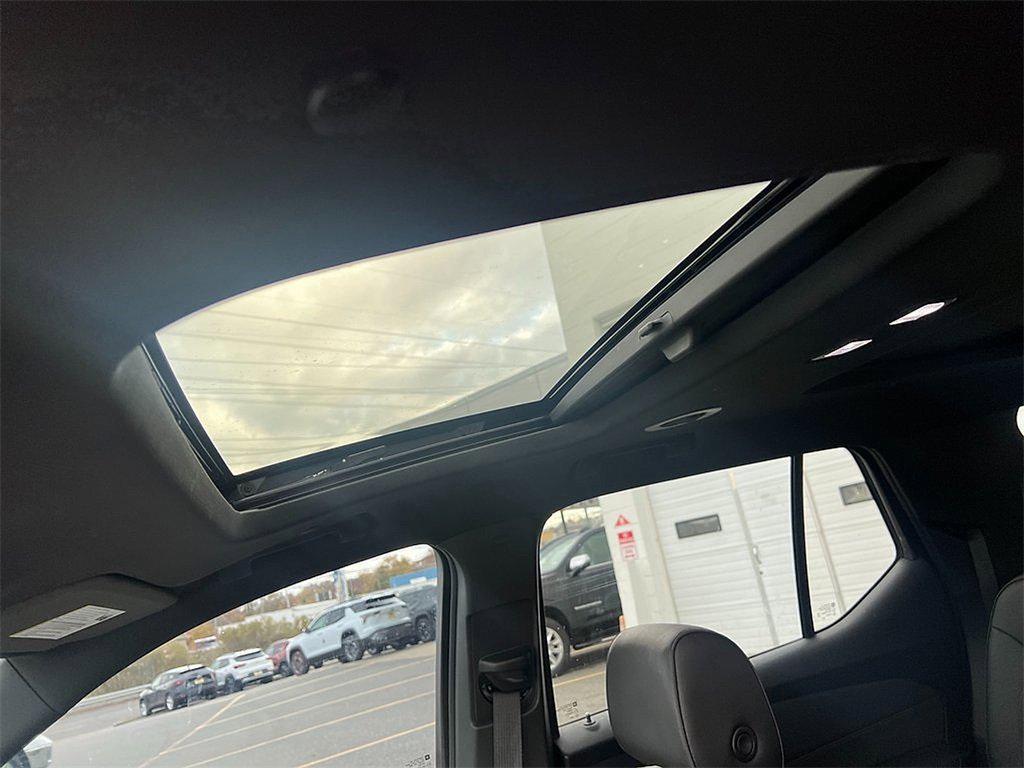 used 2023 Chevrolet Traverse car, priced at $35,771