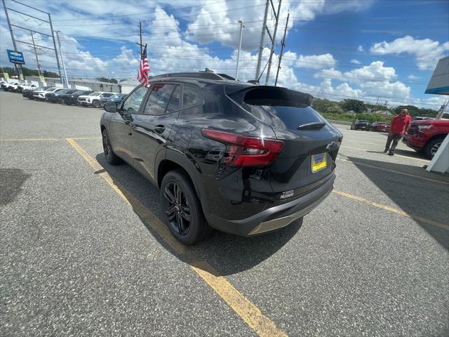 new 2025 Chevrolet Trax car, priced at $27,290