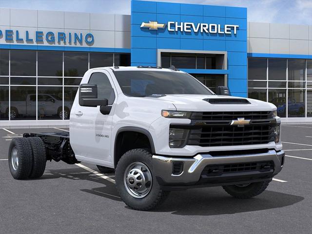 new 2025 Chevrolet Silverado 3500 car, priced at $51,938