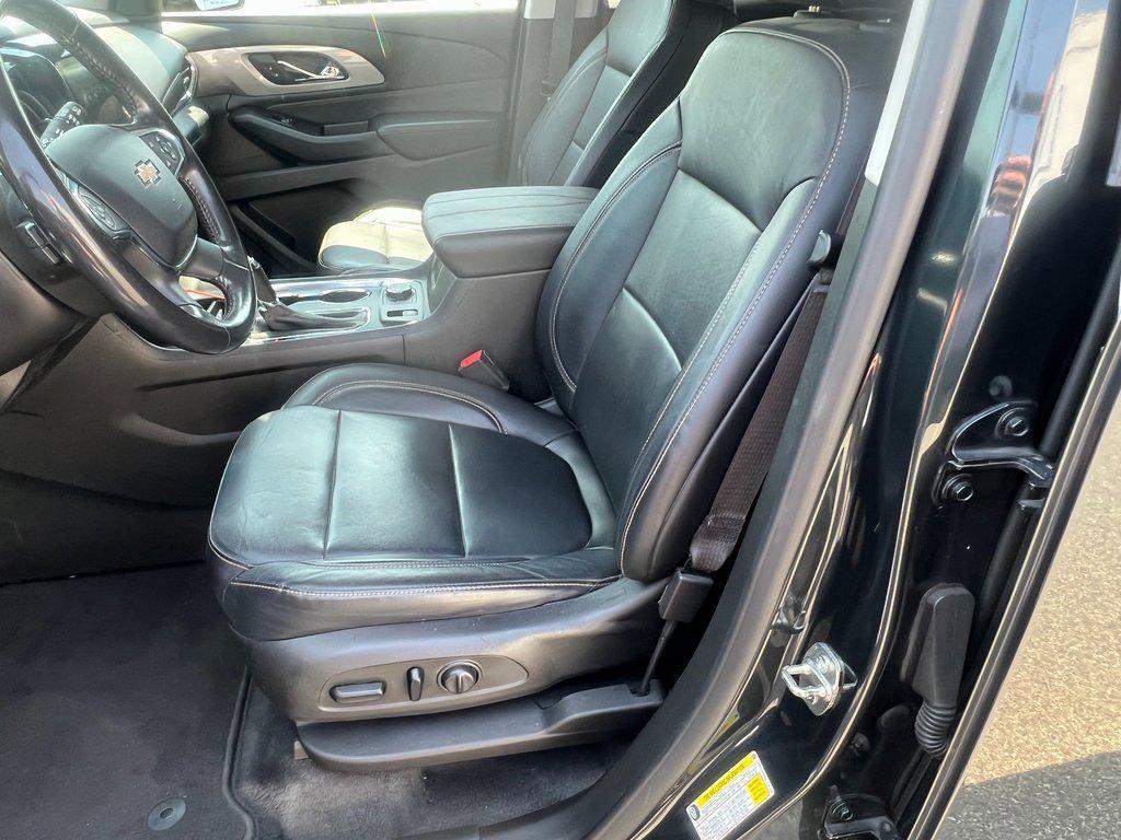 used 2019 Chevrolet Traverse car, priced at $22,900
