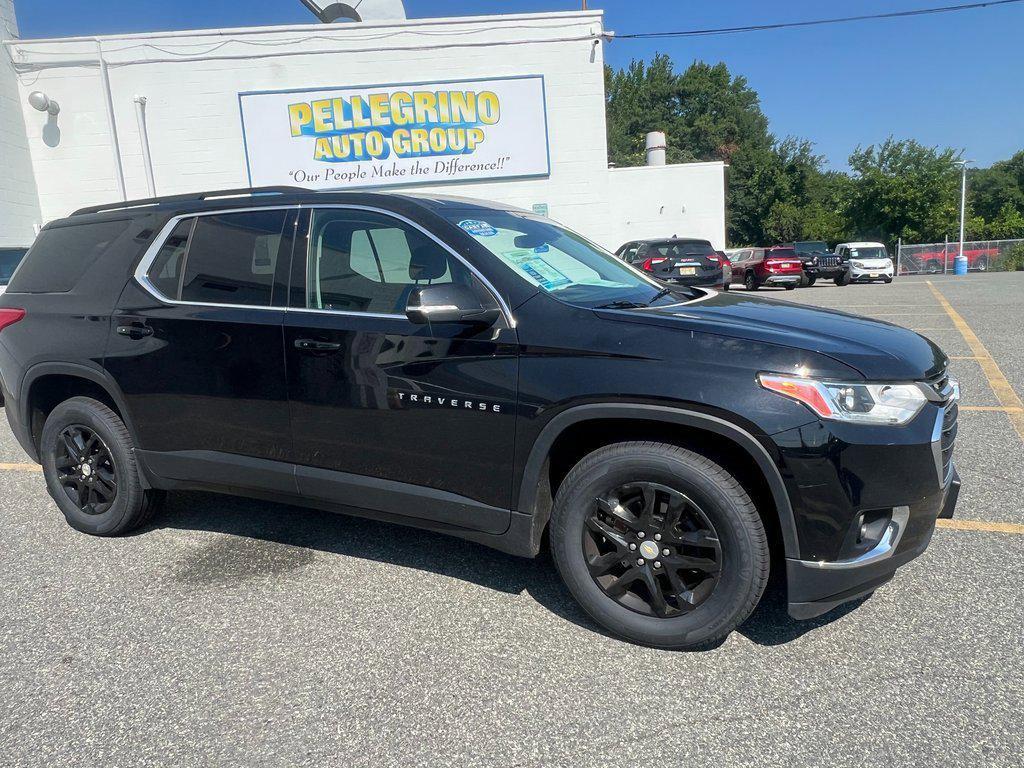 used 2021 Chevrolet Traverse car, priced at $23,300