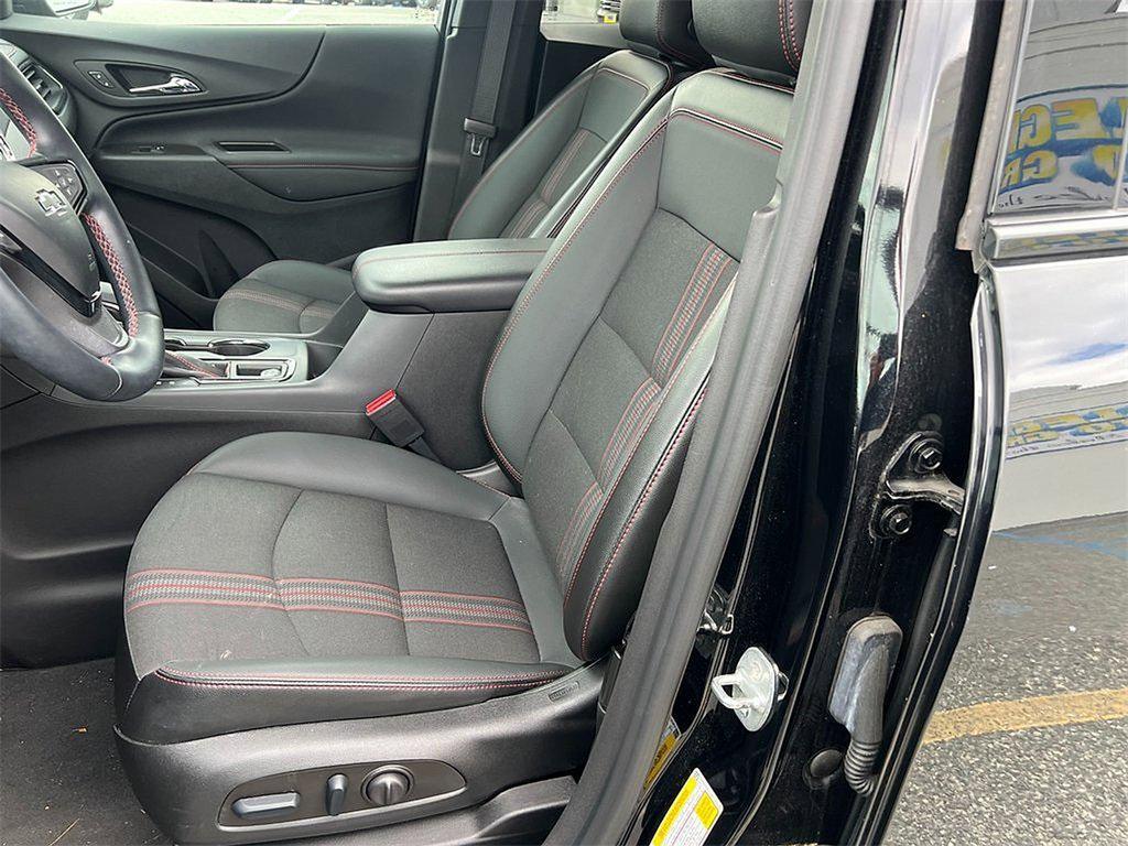 used 2023 Chevrolet Equinox car, priced at $25,977