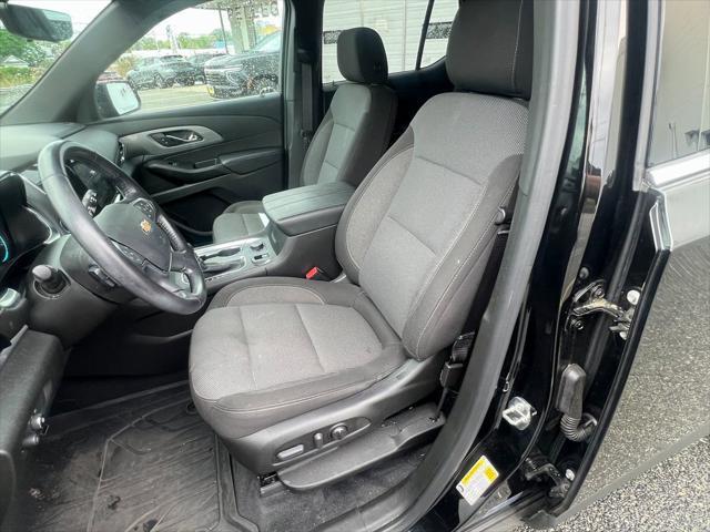 used 2022 Chevrolet Traverse car, priced at $33,477