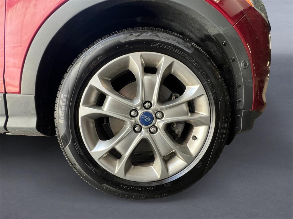 used 2013 Ford Escape car, priced at $7,777