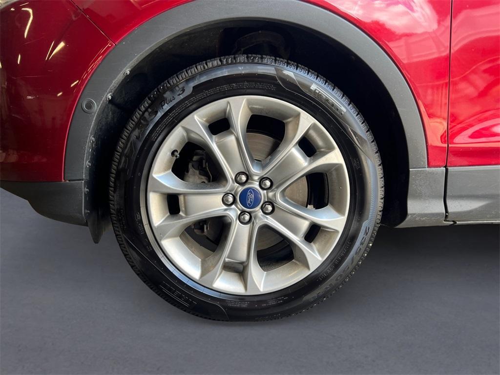used 2013 Ford Escape car, priced at $7,777