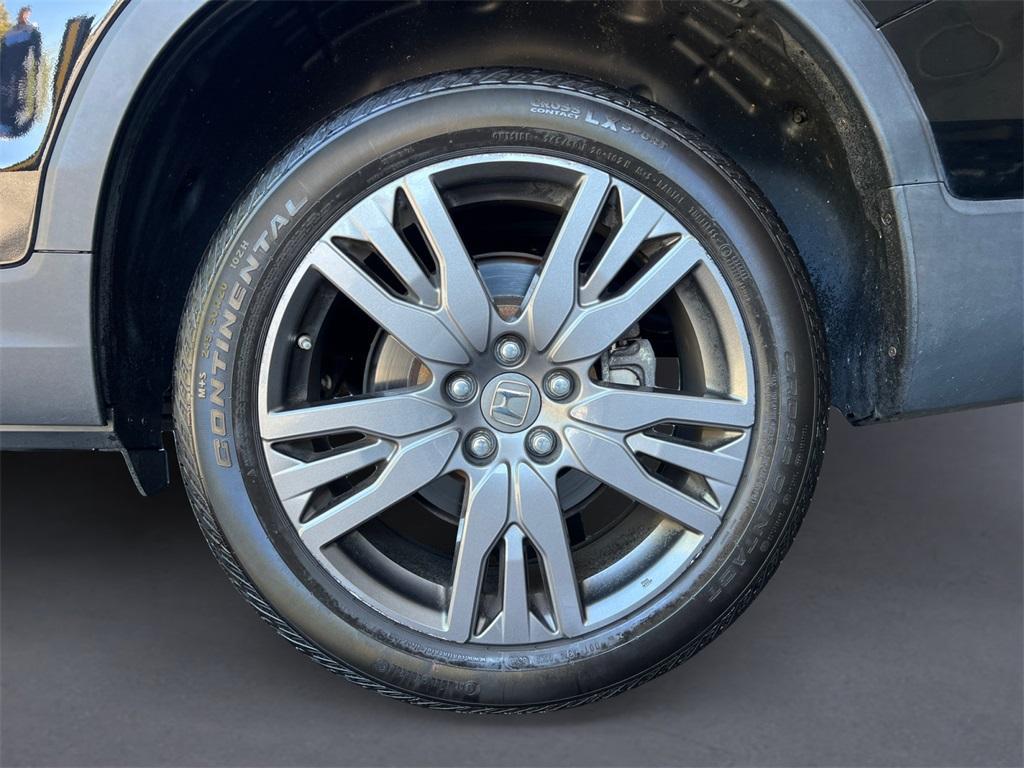 used 2022 Honda Pilot car, priced at $27,695