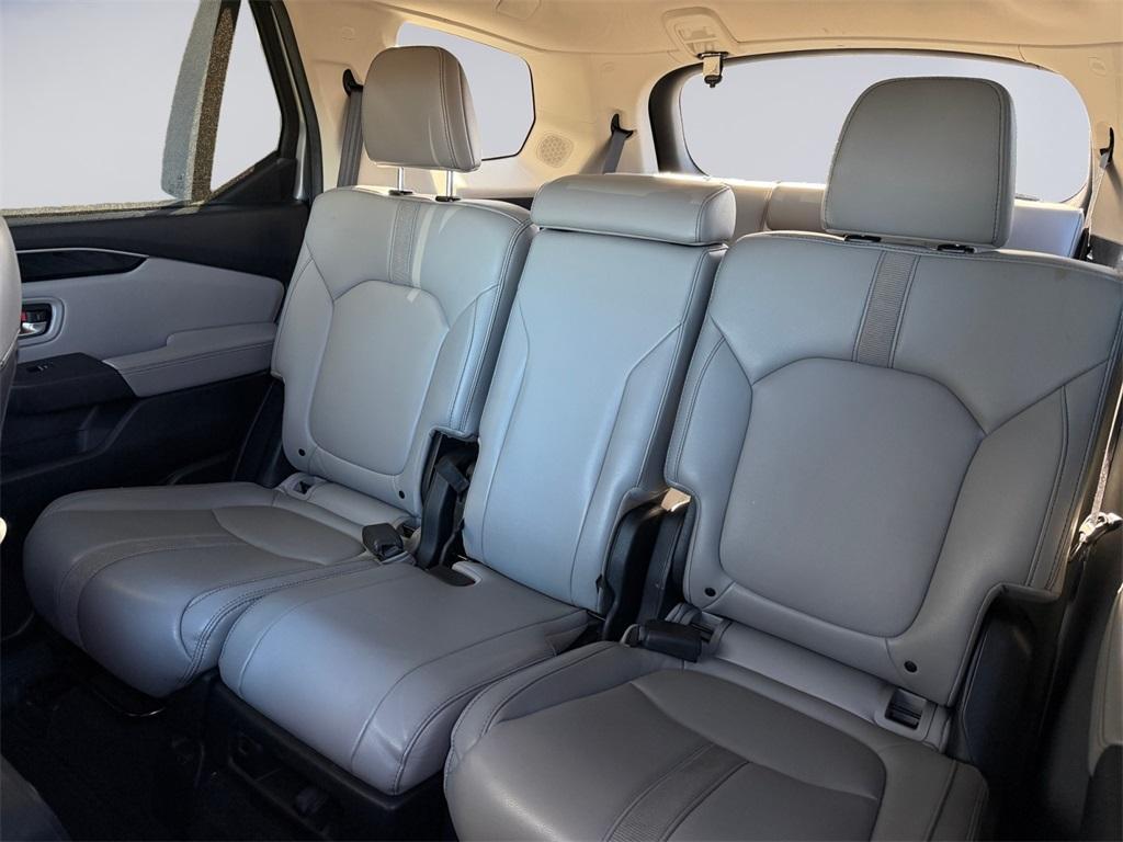used 2023 Honda Pilot car, priced at $38,141