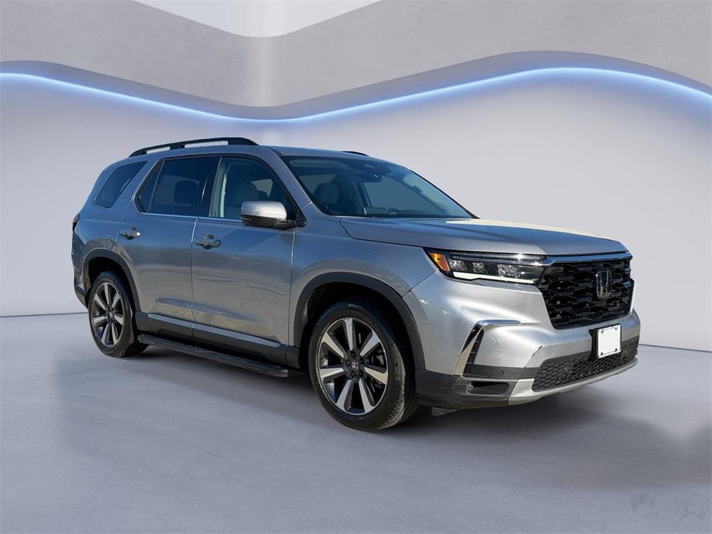 used 2023 Honda Pilot car, priced at $38,141