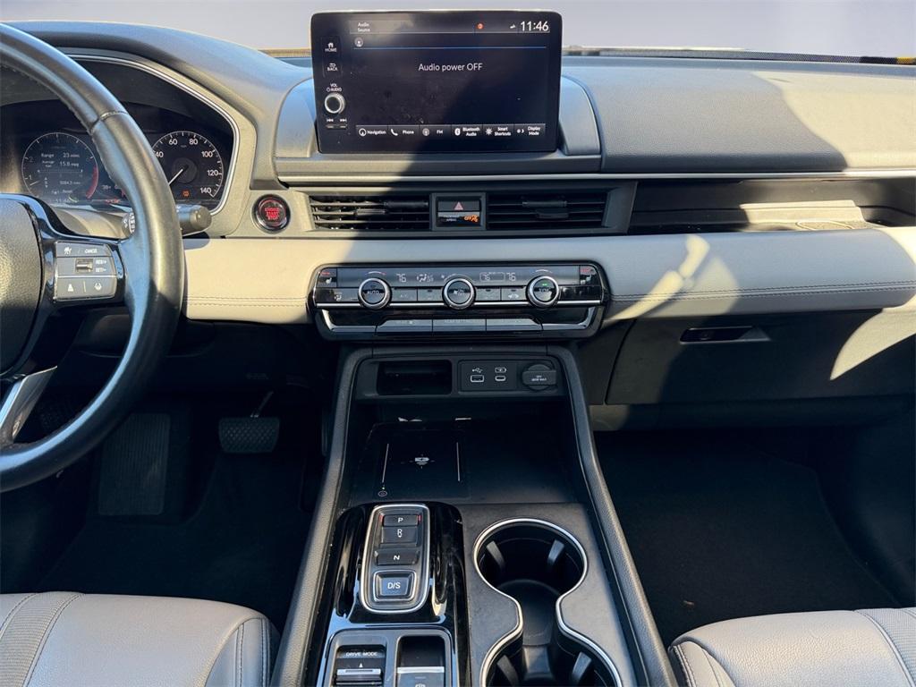 used 2023 Honda Pilot car, priced at $38,141