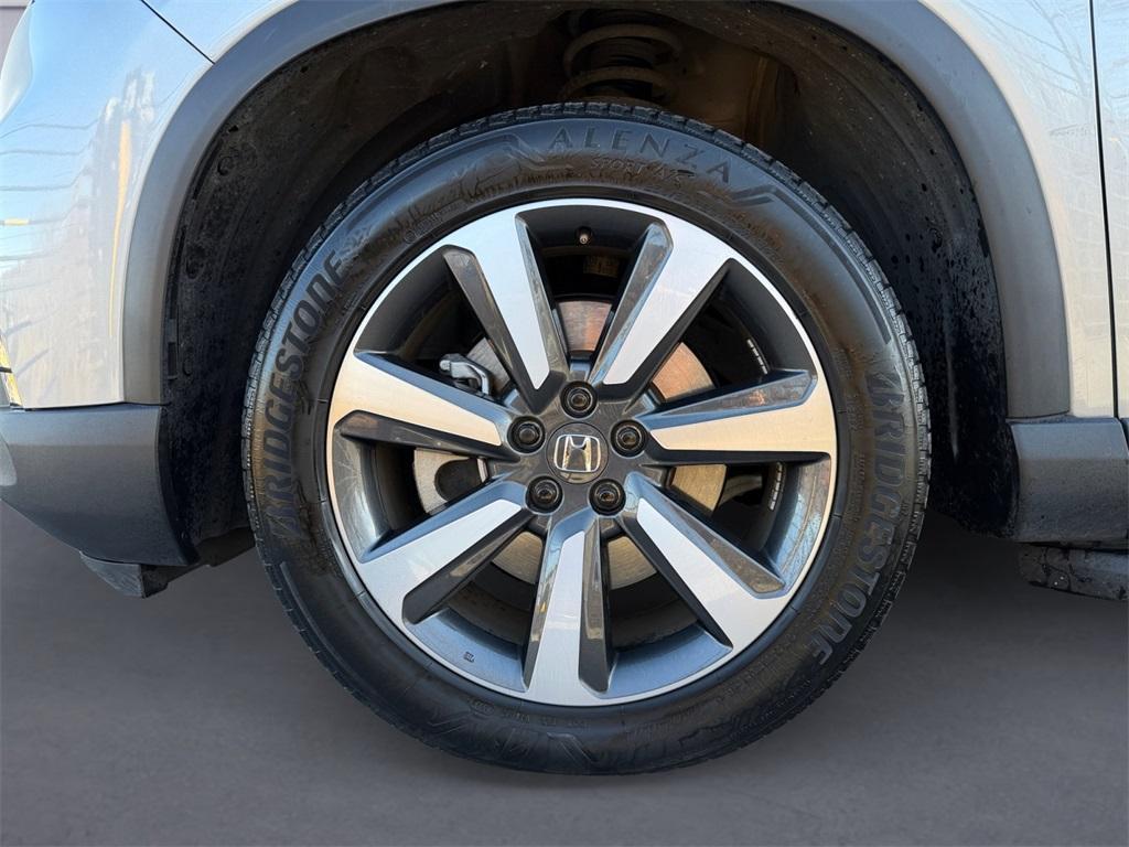 used 2023 Honda Pilot car, priced at $38,141