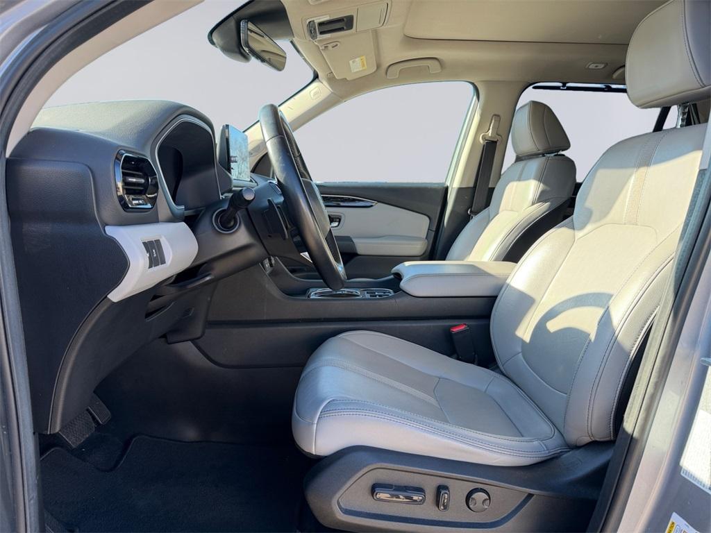 used 2023 Honda Pilot car, priced at $38,141