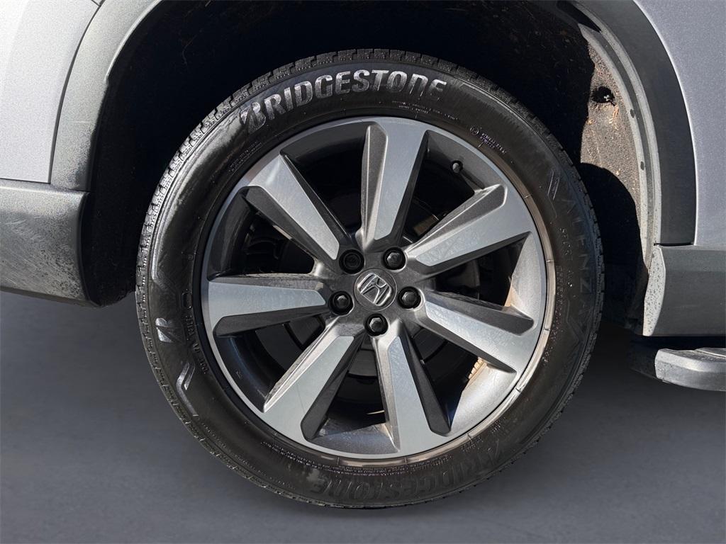 used 2023 Honda Pilot car, priced at $38,141