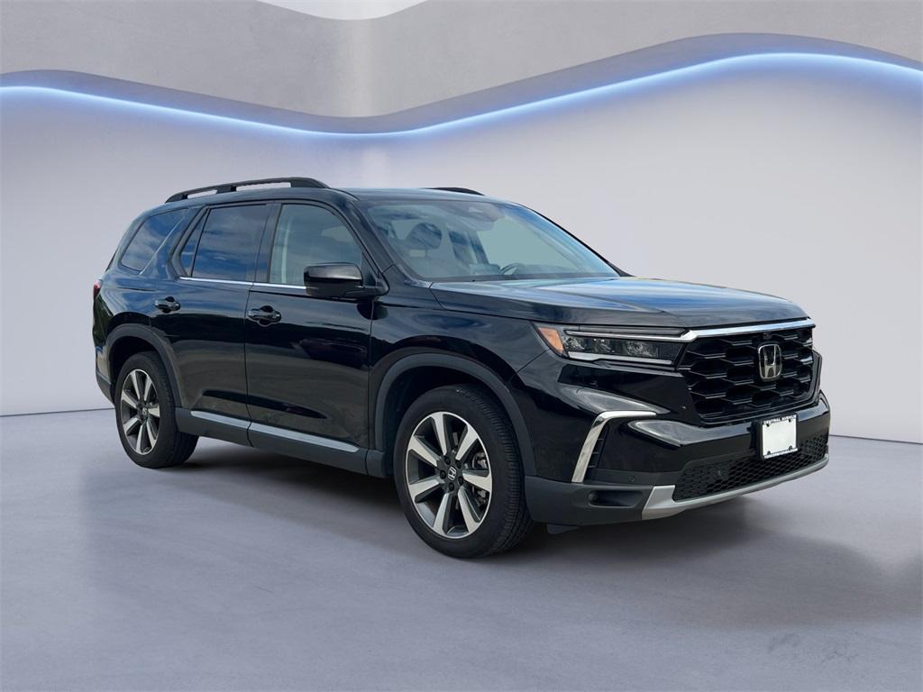 used 2023 Honda Pilot car, priced at $41,655