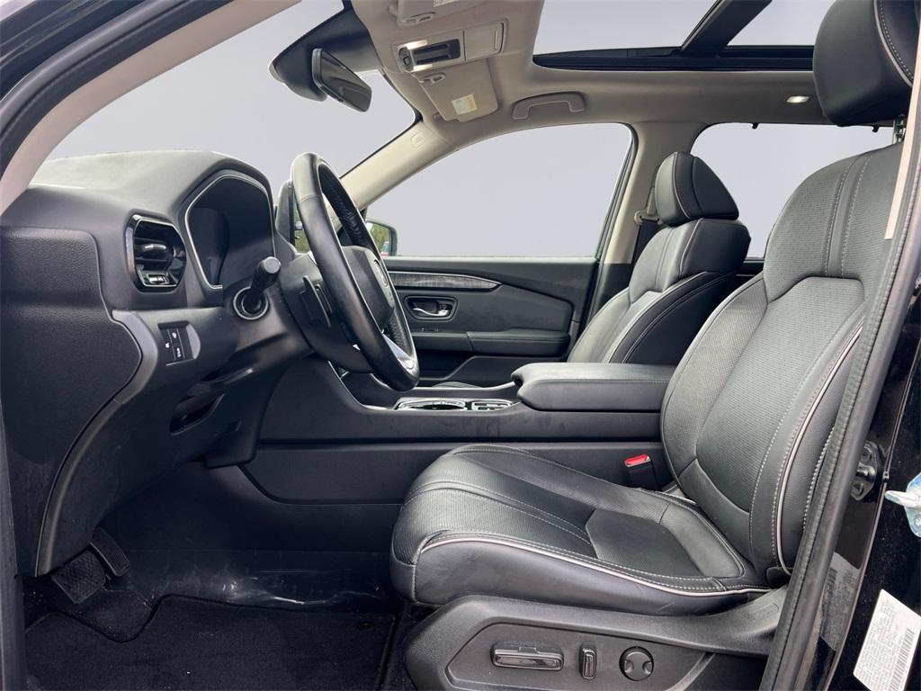 used 2023 Honda Pilot car, priced at $41,655