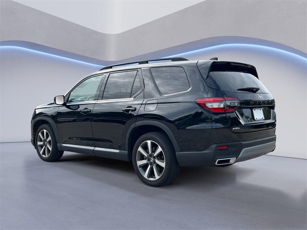 used 2023 Honda Pilot car, priced at $41,655
