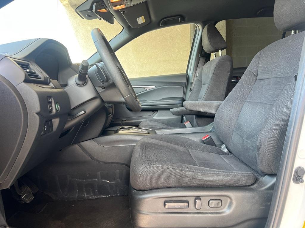 used 2022 Honda Pilot car, priced at $28,374