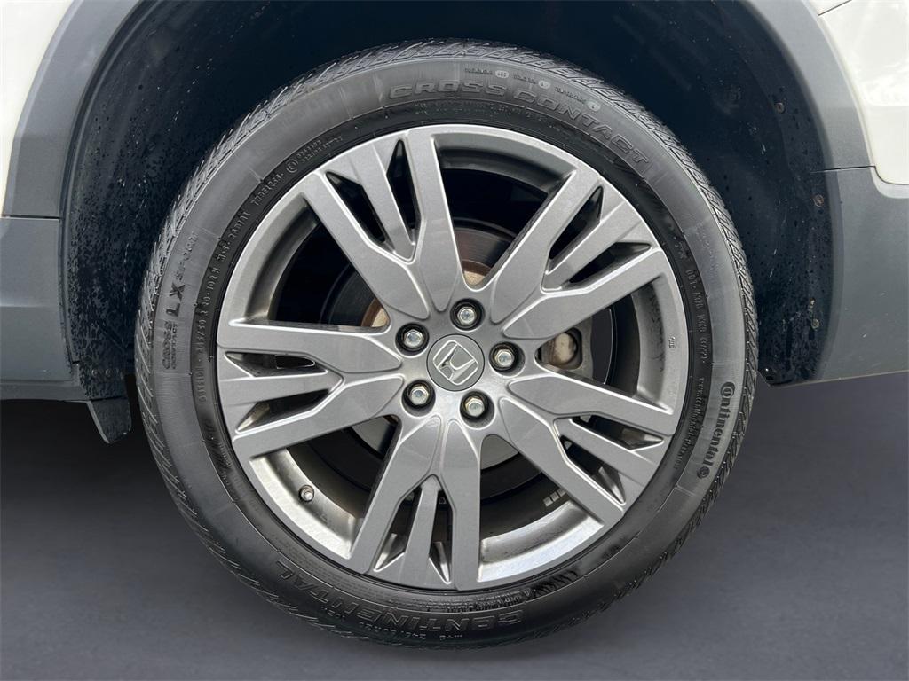 used 2022 Honda Pilot car, priced at $27,578