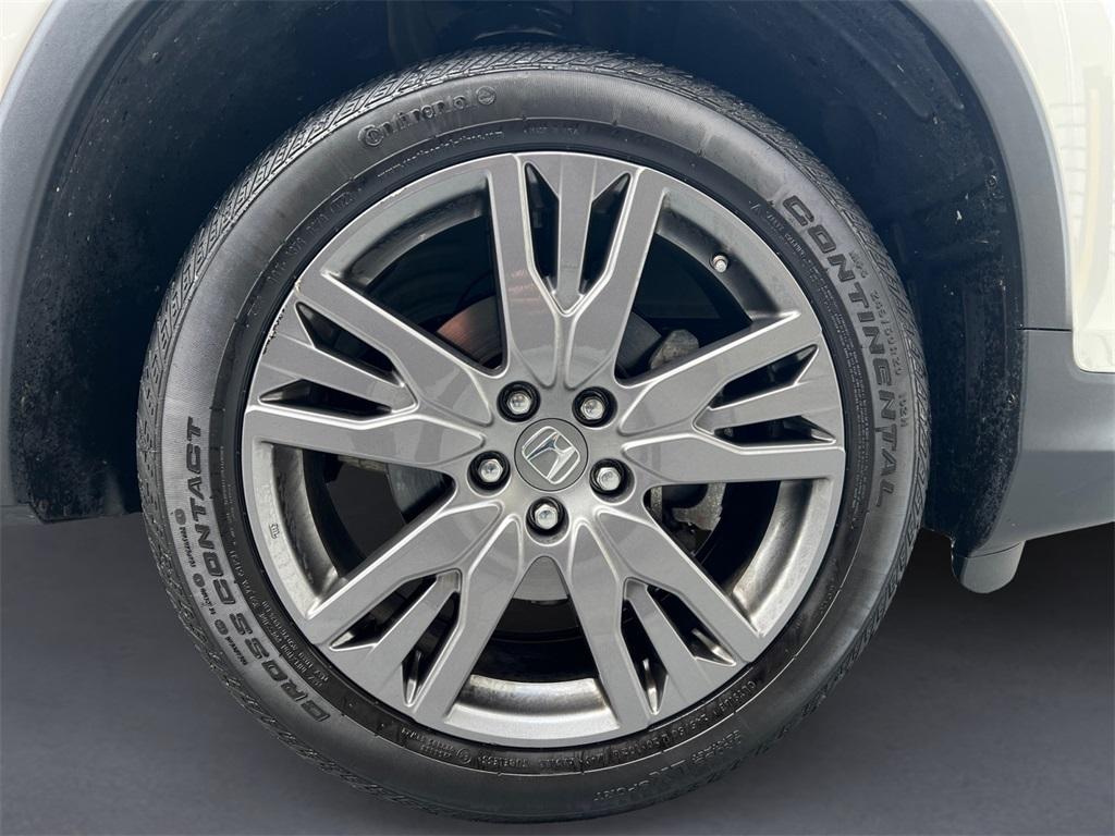 used 2022 Honda Pilot car, priced at $27,578