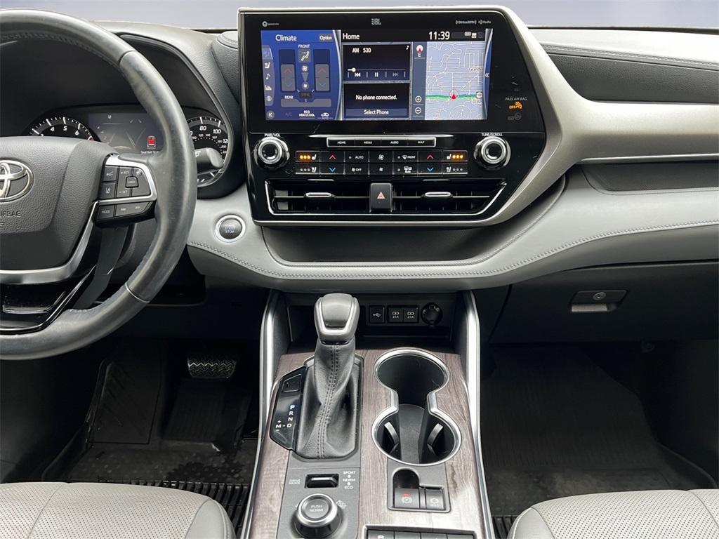 used 2021 Toyota Highlander car, priced at $33,990