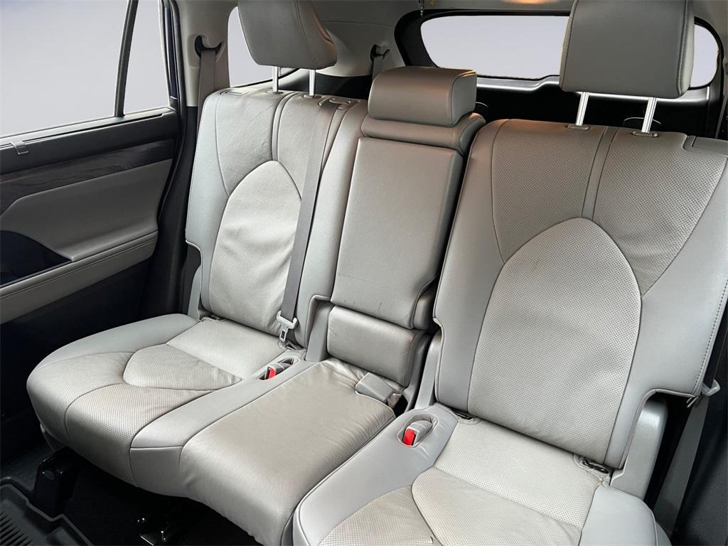 used 2021 Toyota Highlander car, priced at $33,990