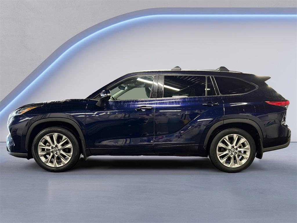 used 2021 Toyota Highlander car, priced at $33,990