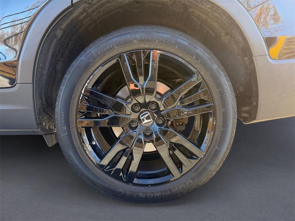 used 2022 Honda Pilot car, priced at $28,995