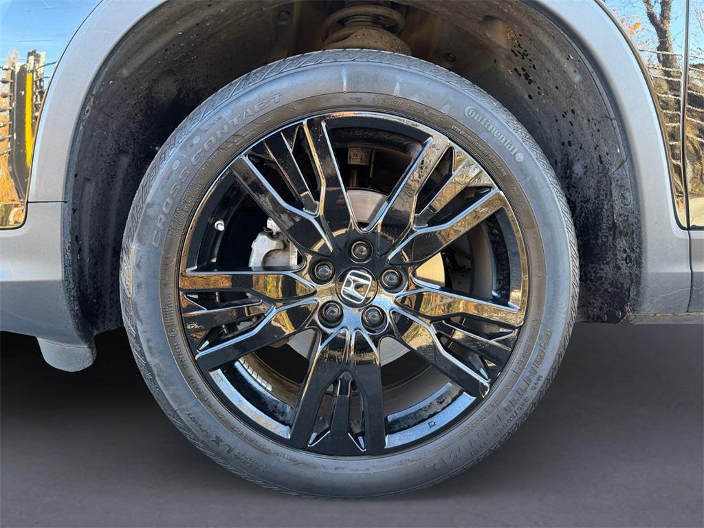 used 2022 Honda Pilot car, priced at $28,995