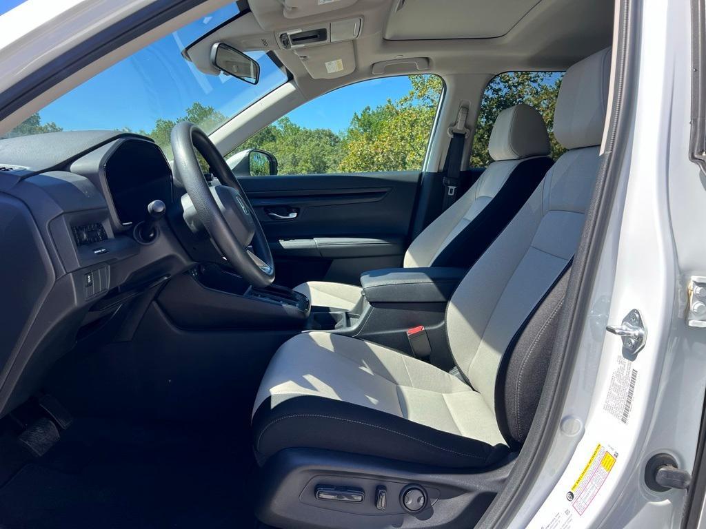 used 2023 Honda CR-V car, priced at $28,998