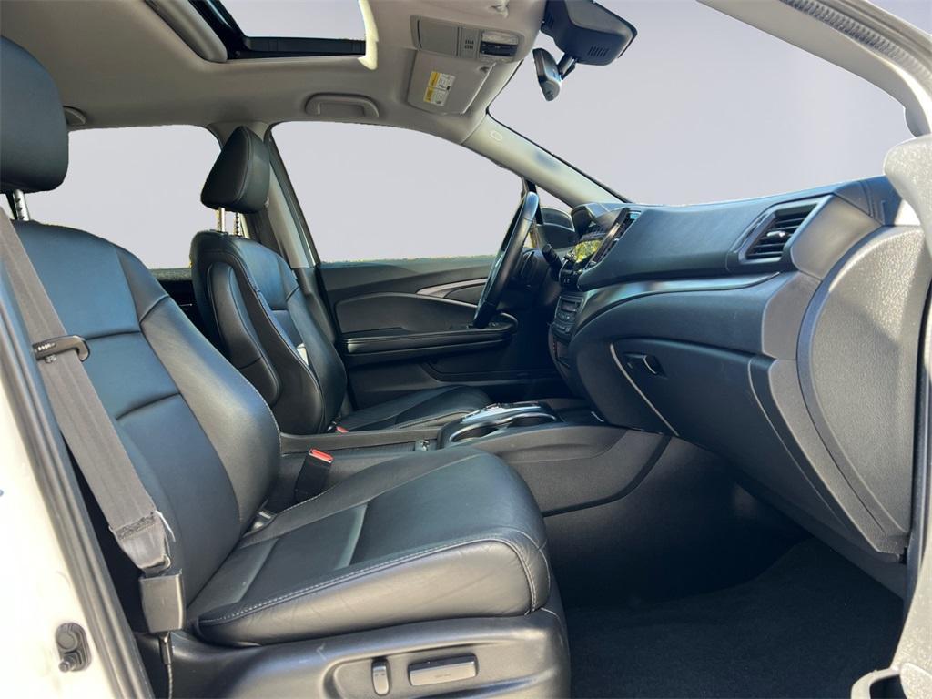 used 2022 Honda Pilot car, priced at $28,675