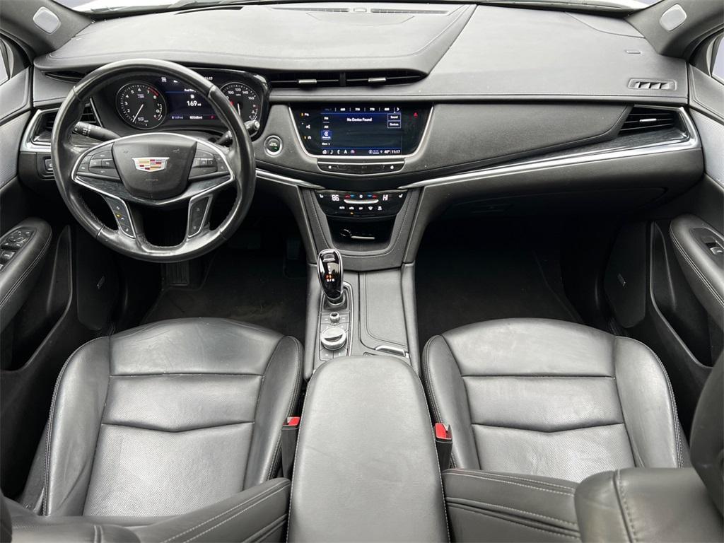 used 2023 Cadillac XT5 car, priced at $25,665