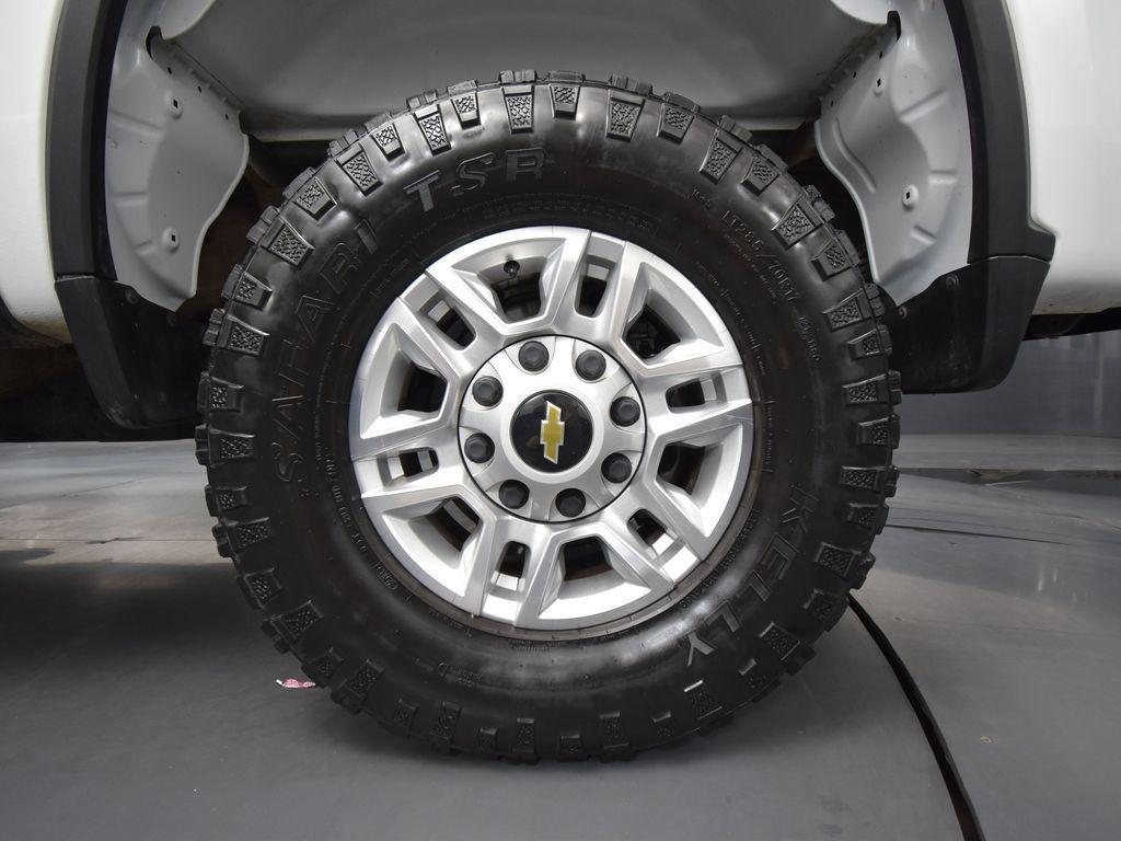 used 2022 Chevrolet Silverado 2500 car, priced at $42,993