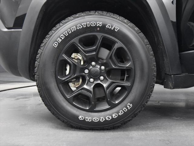 used 2022 Jeep Cherokee car, priced at $29,899