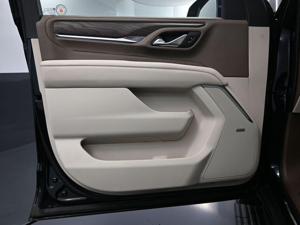used 2023 GMC Yukon XL car, priced at $55,993