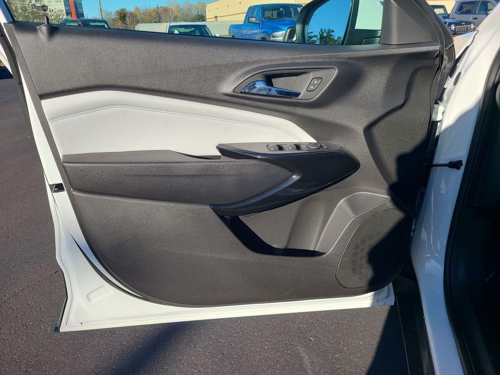 used 2025 Chevrolet Trax car, priced at $21,493