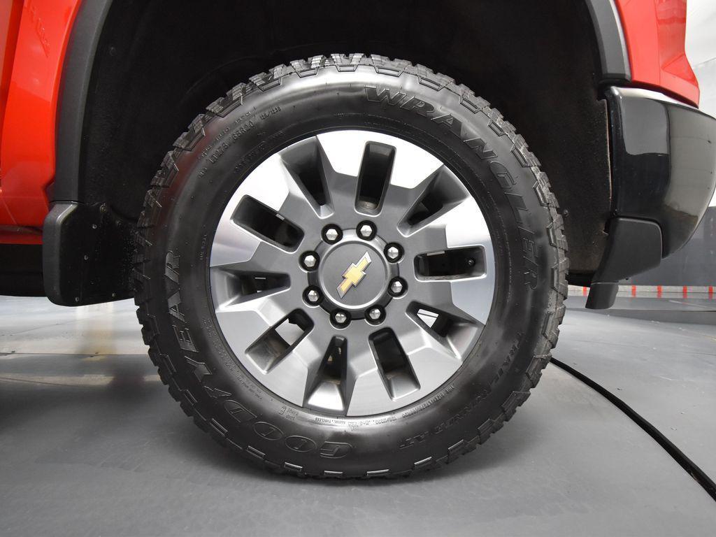 used 2024 Chevrolet Silverado 2500 car, priced at $50,993
