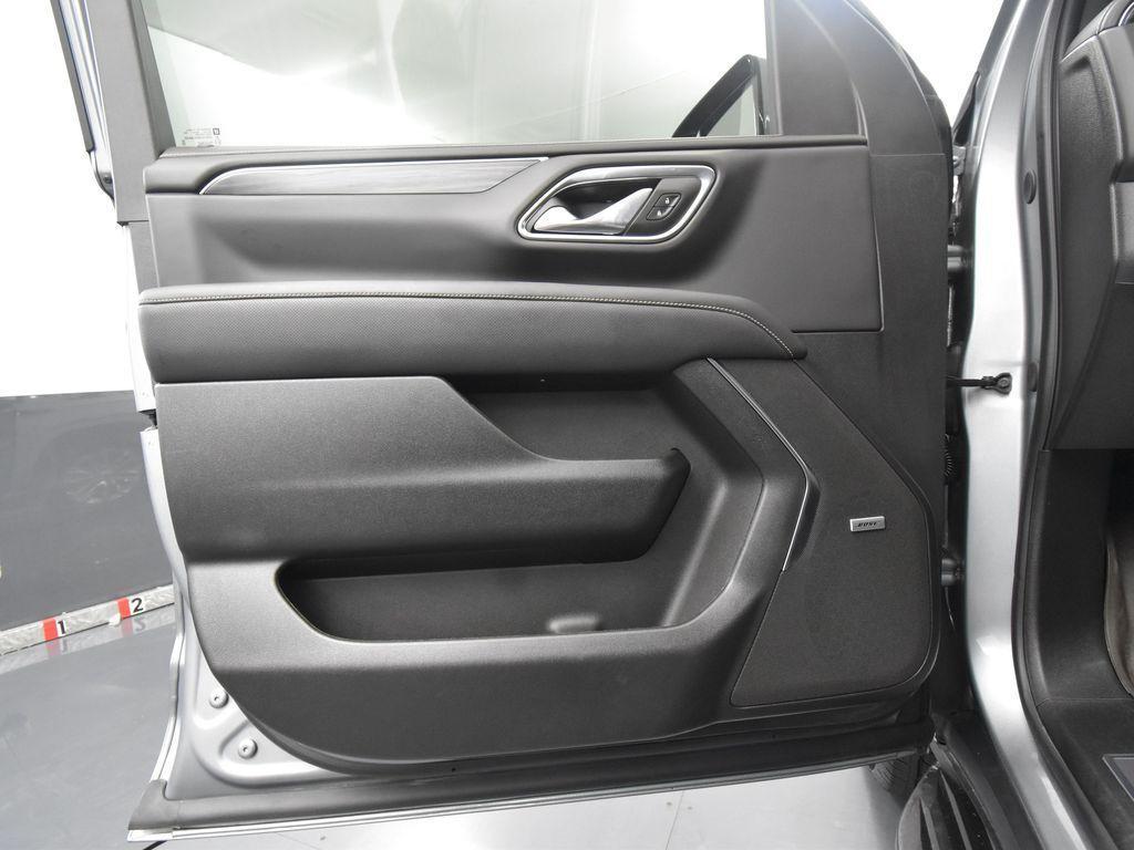 used 2024 GMC Yukon XL car, priced at $71,500